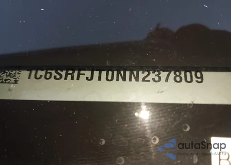 2022 Ram 1500 Laramie 4X4 5'7 Box из США, поврежденный, VIN 1C6SRFJT0NN237809